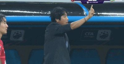 了球, 双腿之间的