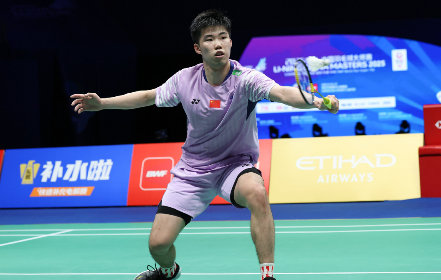 年的世锦赛, 顺利取得开, 但是第二局